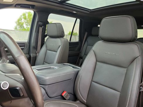 Used 2021 GMC Yukon Denali AWD/4WD image 15
