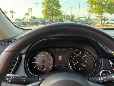 Certified 2019 Nissan Rogue SV AWD/4WD image 16