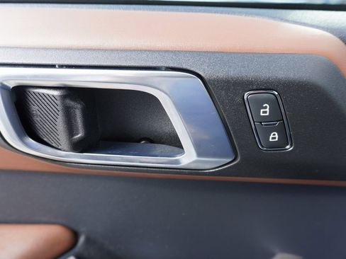 Used 2022 Ford Bronco Outer Banks image 9