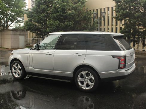 Used 2014 Land Rover Range Rover HSE AWD/4WD image 9