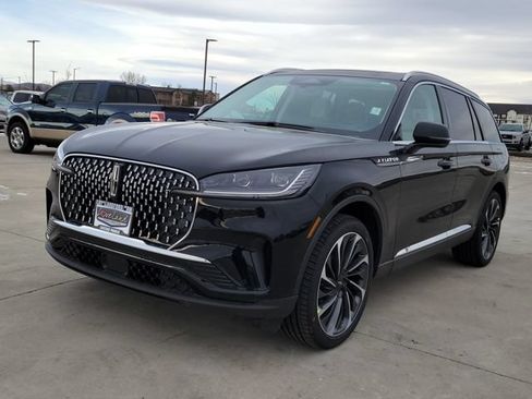 New 2026 Lincoln Aviator Reserve w/ Illumination Package AWD/4WD image 7