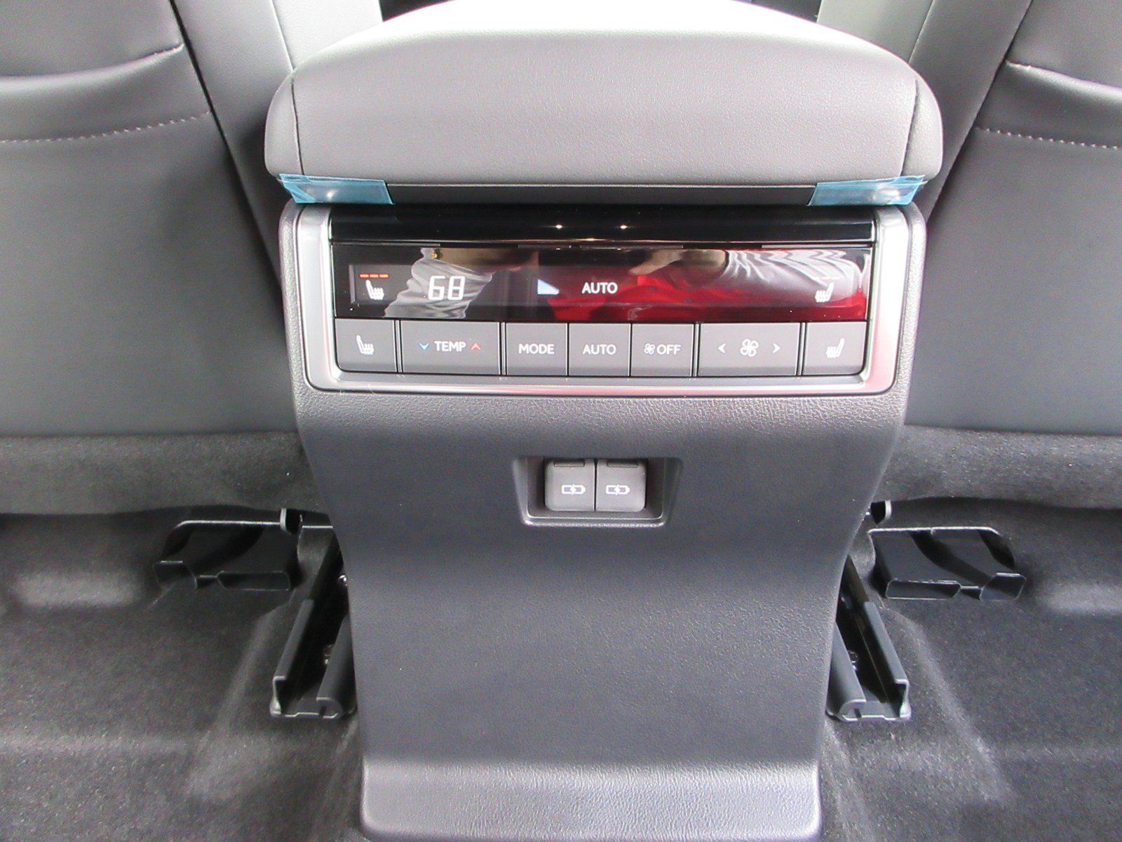 Used 2026 Lexus GX 550 w/ Cold Area Package AWD/4WD image 23