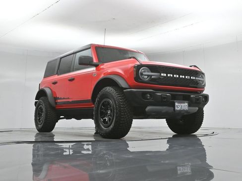 Certified 2023 Ford Bronco Wildtrak AWD/4WD image 49