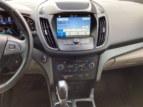 Used 2019 Ford Escape SEL image 11