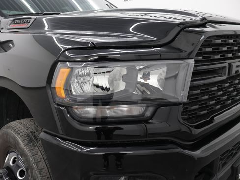 Used 2024 RAM 3500 Big Horn w/ Night Edition AWD/4WD image 23