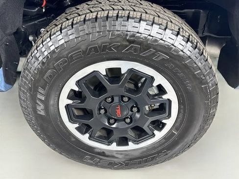 Certified 2026 Toyota 4Runner TRD Off-Road AWD/4WD image 32