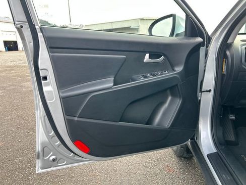 Used 2013 Kia Sportage LX image 16