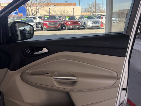 Used 2018 Ford Escape Titanium w/ Ford Safe & Smart Package image 15