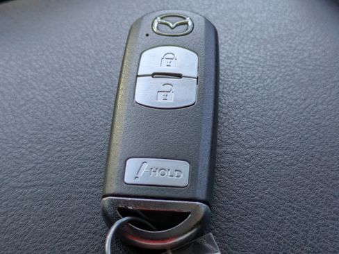 Used 2019 MAZDA CX-5 Touring image 31