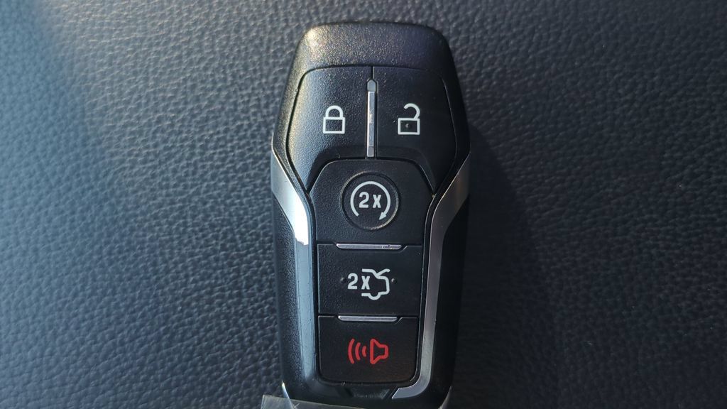 Used 2017 Ford Explorer Sport AWD/4WD image 29
