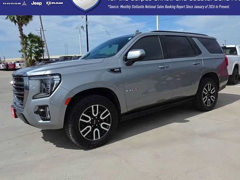 Used 2023 GMC Yukon AT4 w/ AT4 Premium Plus Package AWD/4WD image 4