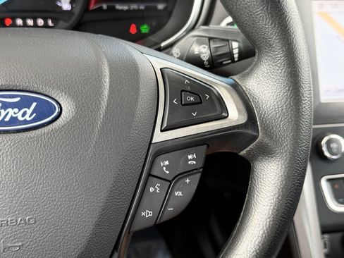 Used 2020 Ford Fusion SE FWD image 25
