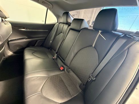 Used 2020 Toyota Camry XSE image 28