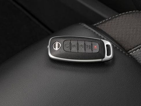 New 2026 Nissan Pathfinder SV image 10