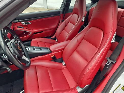 Certified 2018 Porsche 911 Carrera 4S AWD/4WD image 5