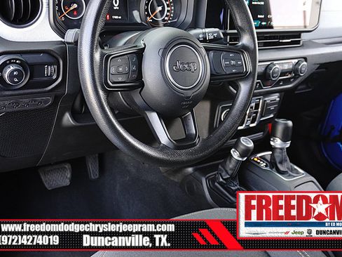 Used 2025 Jeep Gladiator Sport AWD/4WD image 28