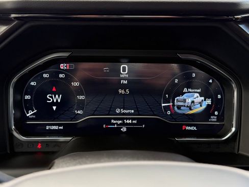 Used 2025 GMC Sierra 2500 AT4 w/ AT4 Premium Plus Package image 15