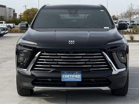 Certified 2025 Buick Enclave Preferred image 8