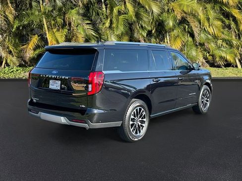 Used 2025 Ford Expedition Max Platinum image 5