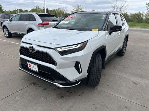 Certified 2025 Toyota RAV4 XSE w/ Weather Package AWD/4WD image 3