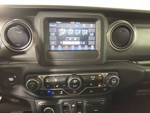 Used 2023 Jeep Wrangler Unlimited w/ Cold Weather Group AWD/4WD image 22