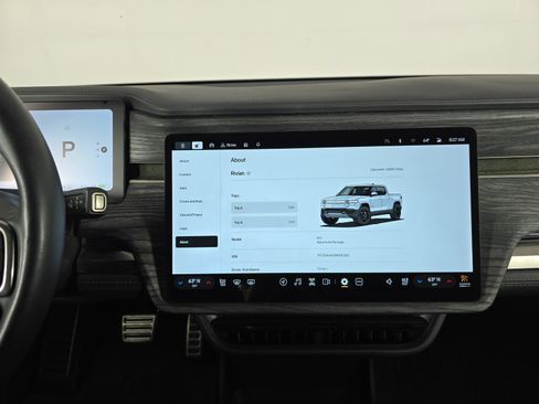 Used 2022 Rivian R1T Adventure image 27