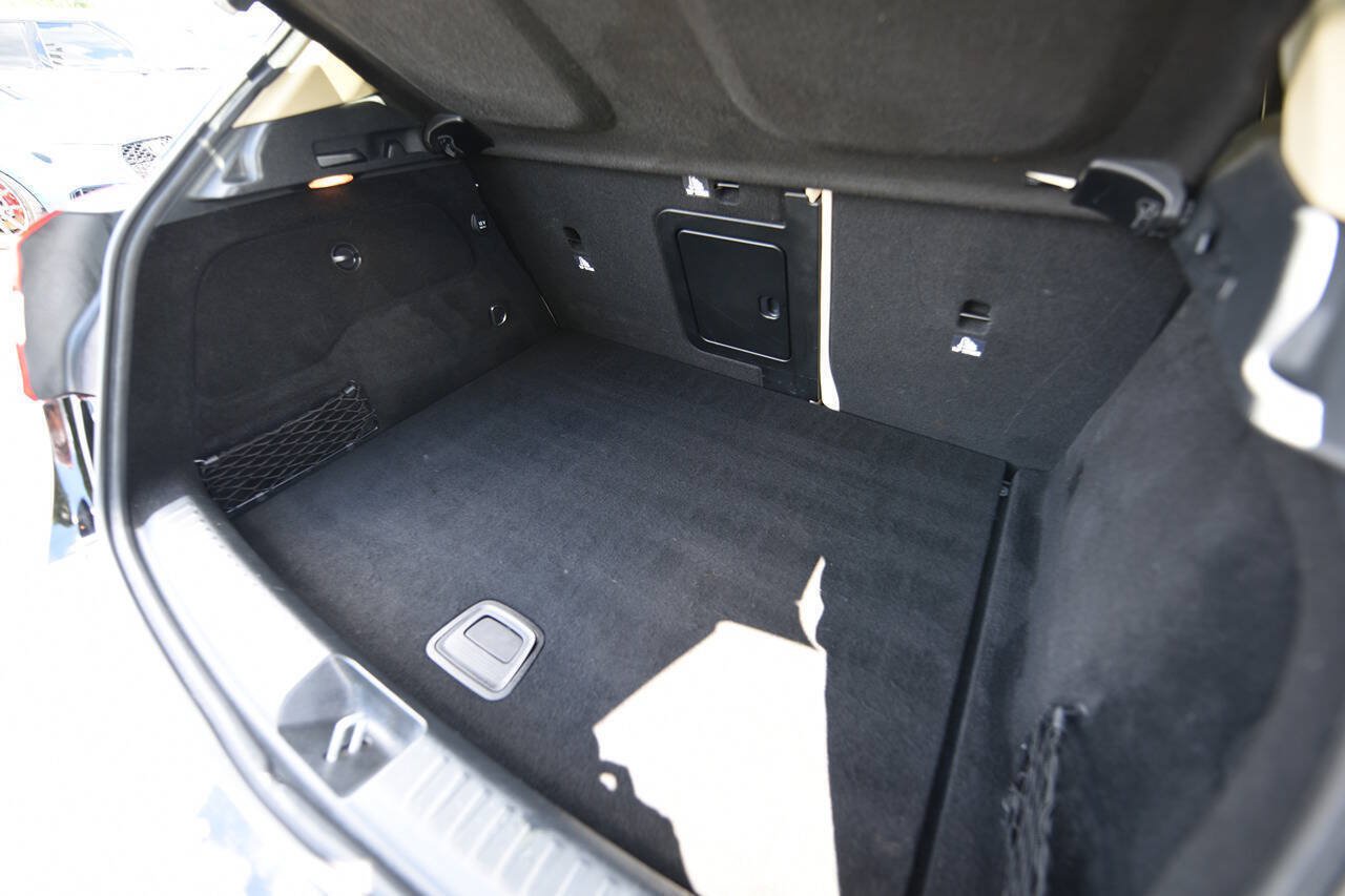 Used 2017 Mercedes-Benz GLA 250 image 17