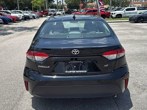 Used 2025 Toyota Corolla LE FWD image 6