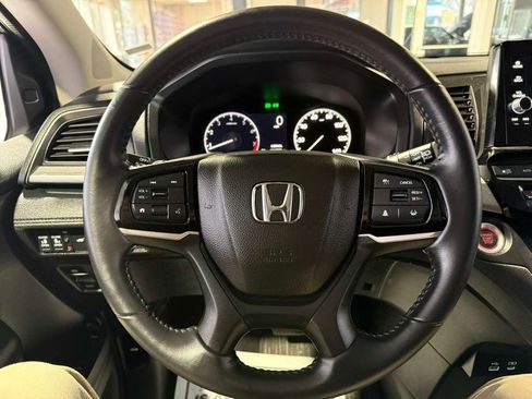 Used 2025 Honda Odyssey EX-L image 11