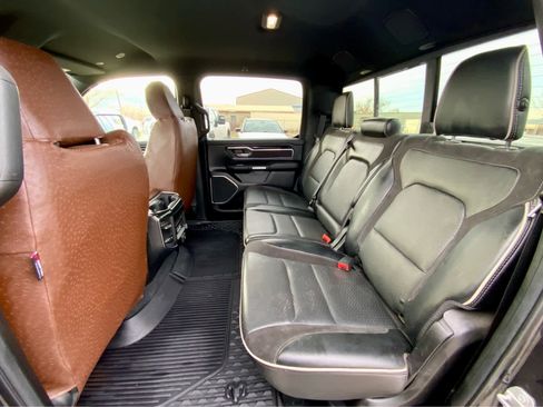 Used 2019 RAM 1500 Laramie image 27