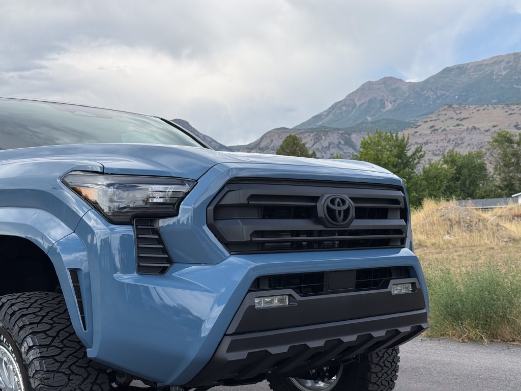 Used 2026 Toyota Tacoma SR5 AWD/4WD image 17