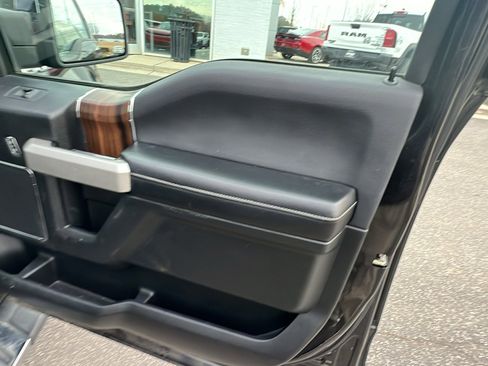 Used 2015 Ford F150 Lariat w/ Equipment Group 502A Luxury image 19