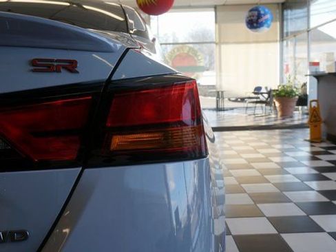 Used 2023 Nissan Altima 2.5 SR w/ SR Premium Package image 79