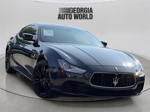 Used 2015 Maserati Ghibli RWD image 2