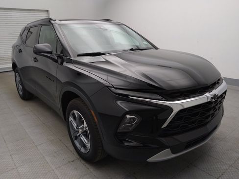 Used 2024 Chevrolet Blazer LT w/ Convenience Package FWD image 14