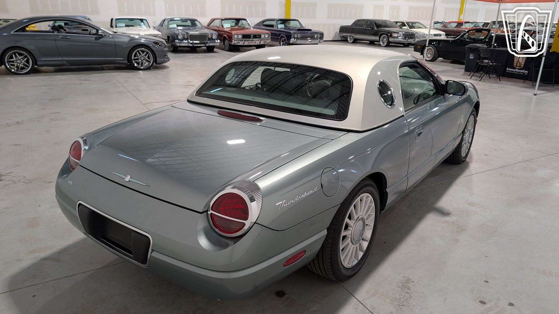Used 2004 Ford Thunderbird Pacific Coast RWD image 14