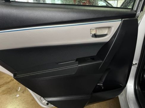 Used 2014 Toyota Corolla LE FWD image 25