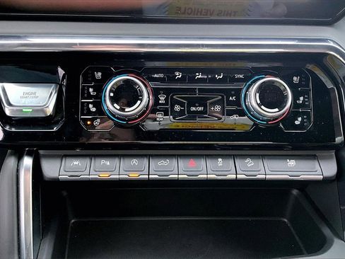 Used 2024 GMC Sierra 1500 Denali Ultimate image 32