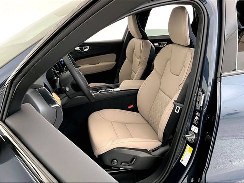 New 2026 Volvo XC60 B5 Plus w/ Protection Package Premier AWD/4WD image 25