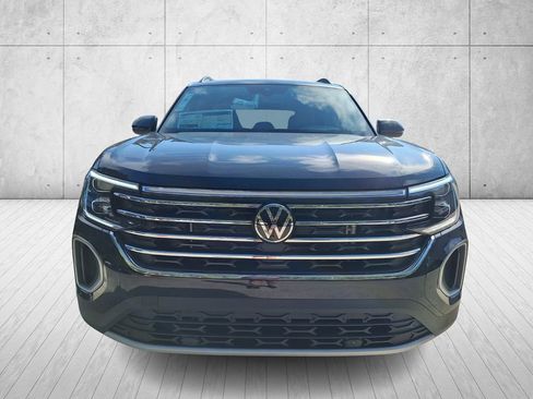 New 2026 Volkswagen Atlas SE image 8