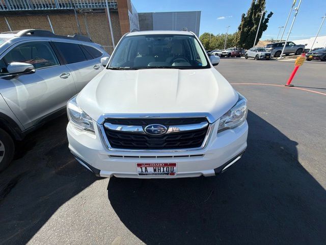 Used 2017 Subaru Forester 2.5i Premium AWD/4WD image 4