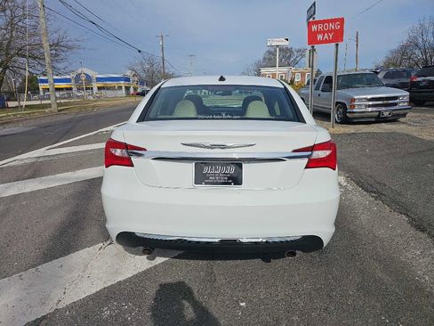 Used 2012 Chrysler 200 Limited image 6