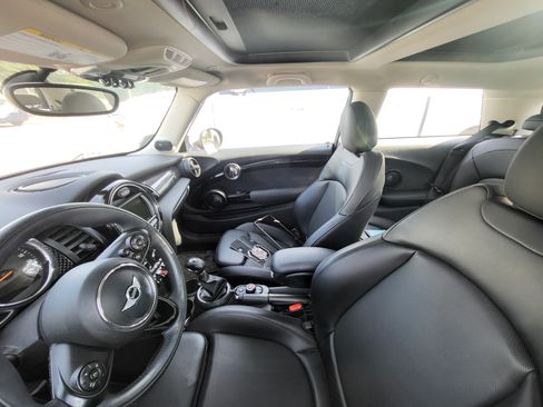 Used 2017 MINI Cooper S FWD image 10