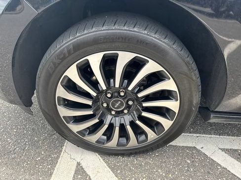 Used 2022 Lincoln Navigator L Black Label AWD/4WD image 12