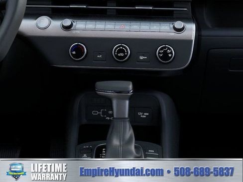 New 2026 Hyundai Kona SE image 16