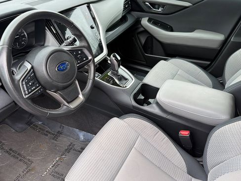 Used 2025 Subaru Outback Premium image 10