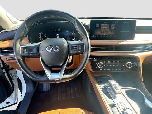 Used 2023 INFINITI QX60 Sensory w/ Vision Package FWD image 12