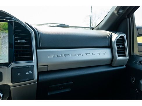 Used 2022 Ford F250 Lariat w/ Lariat Ultimate Package image 30