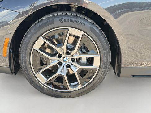 New 2027 BMW 530i w/ Premium Package RWD image 42