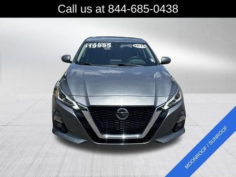 Used 2019 Nissan Altima 2.5 SV FWD image 2